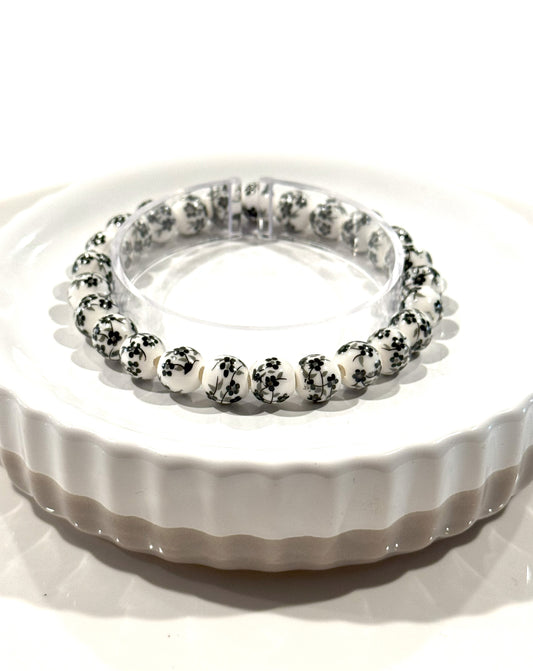Black and White Flower Bracelet